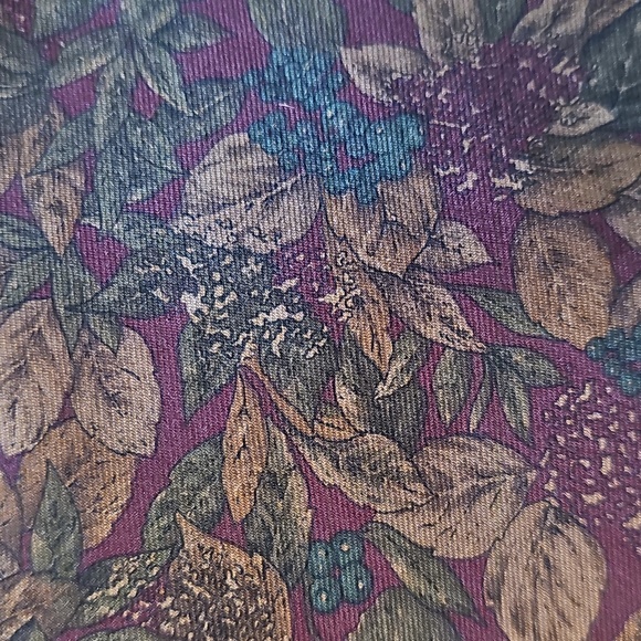 Tie - Picture 10 of 14